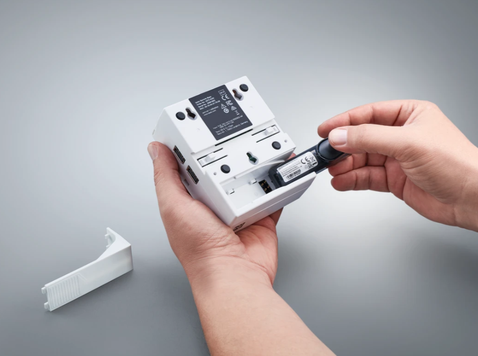 The testo Saveris Base V3.0 is the core component of the testo Saveris 1 environmental monitoring system. It manages measurement data from up to 3,000 channels, evaluates it and generates alarms if any limit value violations should occur.  The built-in emergency battery guarantees maximum data security, even in the event of a power failure. The system alerts you visually, as well as via e-mail and SMS. Optionally, further optical and acoustic signalling devices can be connected via an alarm relay.  Besides Ethernet and WLAN, the testo Saveris 1 environmental monitoring system also supports testo UltraRange long-range radio technology. In addition to using an existing infrastructure, this also offers the option of using an autonomous radio network via encrypted, proprietary signals, which has an excellent range and signal stability for use in enclosed spaces.  Delivery Scope testo Saveris Base including rechargeable battery and configuration cable.  *Caution: communication modules and mains units are not included in delivery.
