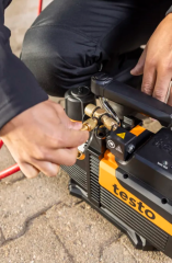 TESTO Smart Vacuum Pump for Automated Evacuations with Integrated Hold Test | 565i
